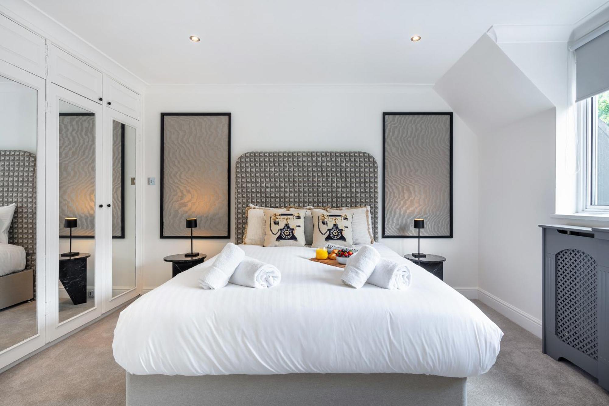 Rare 4Beds Townhouse In Kensington With Patio Villa London Eksteriør billede